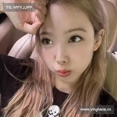 邹朵千